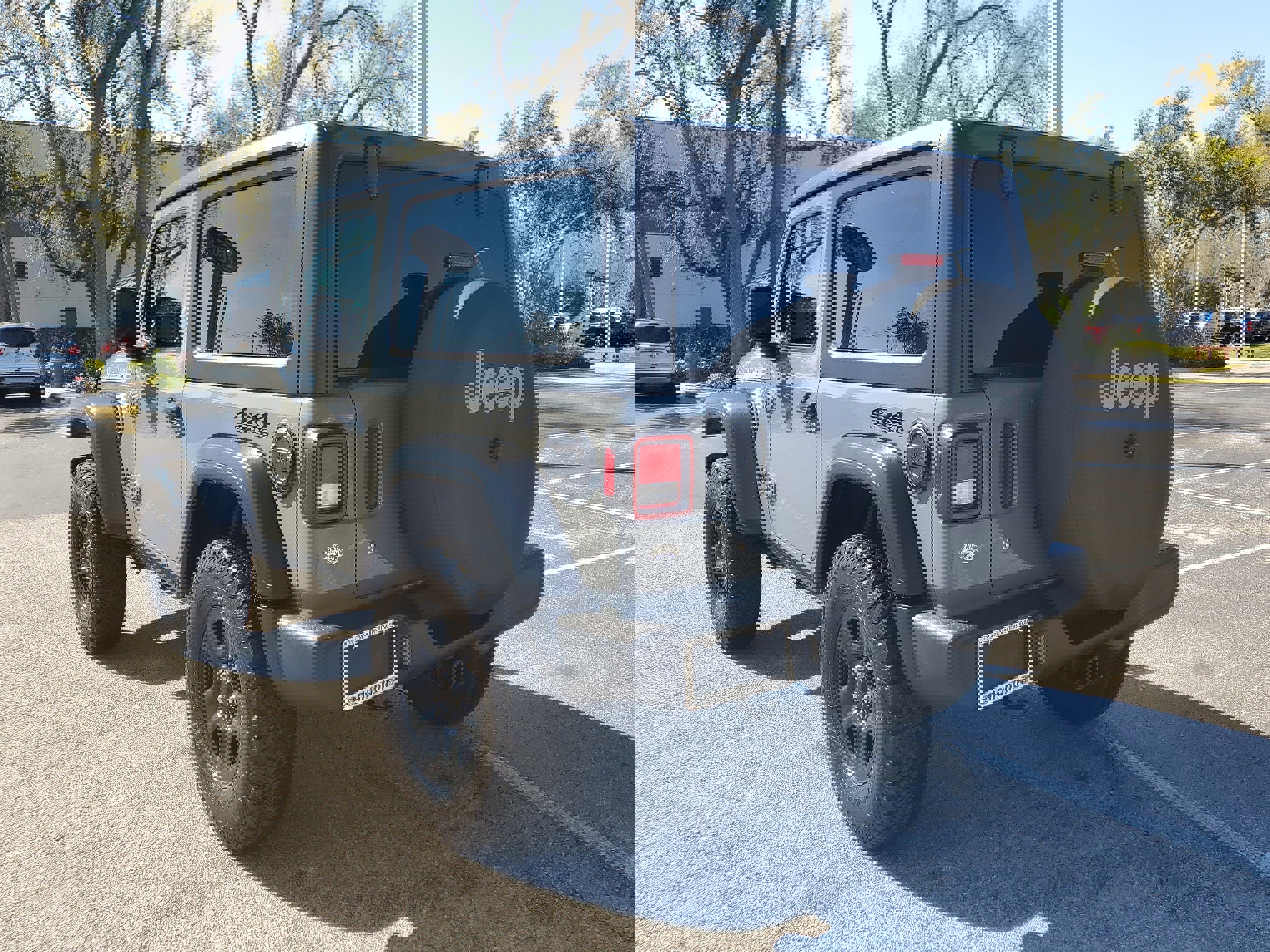 Used 2022 Jeep Wrangler Sport image 3