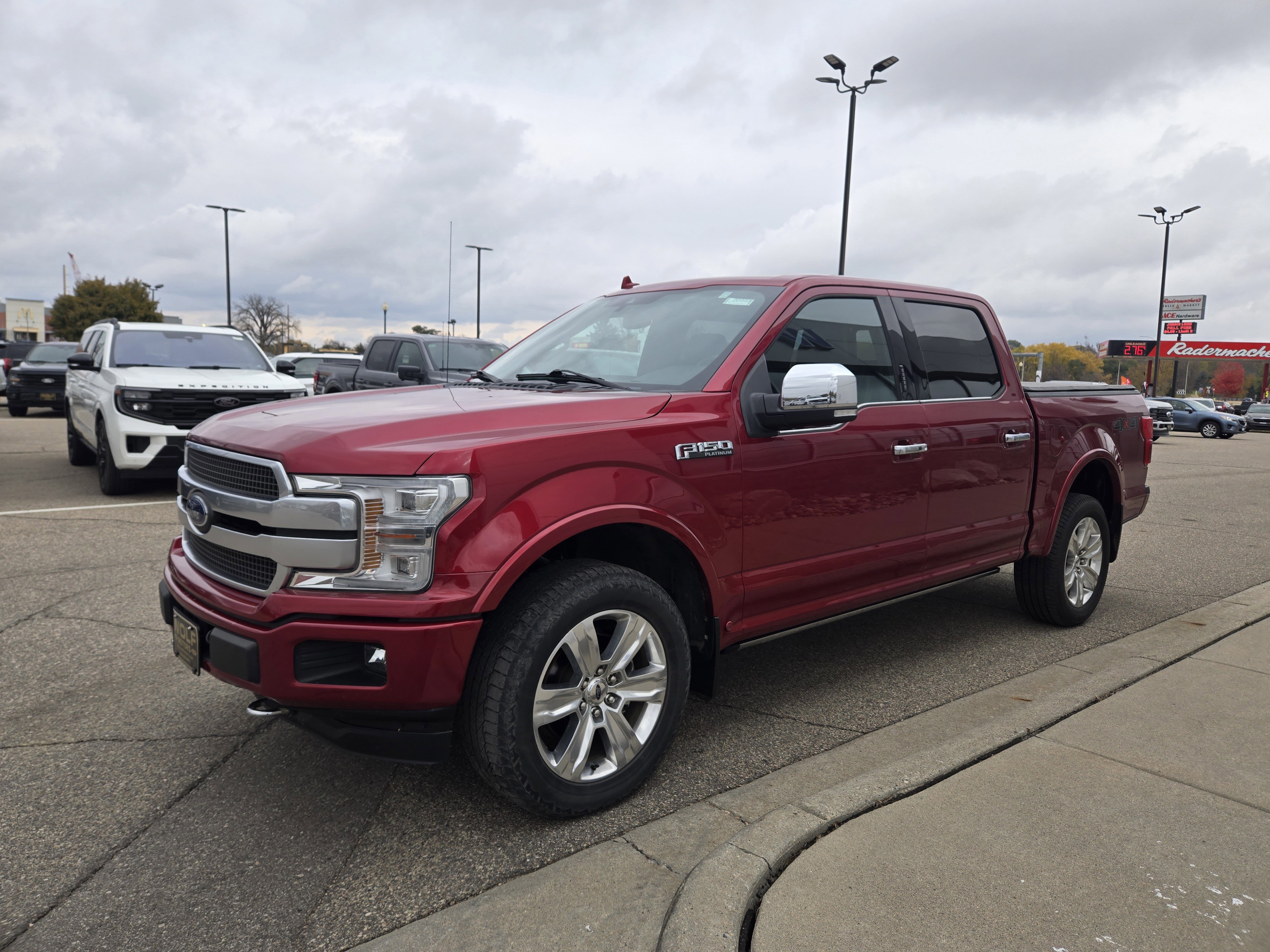 Certified 2019 Ford F150 Platinum w/ Equipment Group 701A Luxury image 2