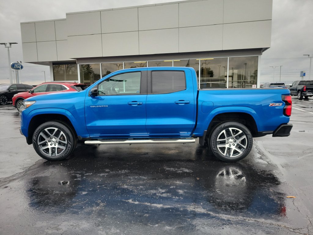 Used 2023 Chevrolet Colorado Z71 w/ Z71 Convenience Package 2 AWD/4WD image 7
