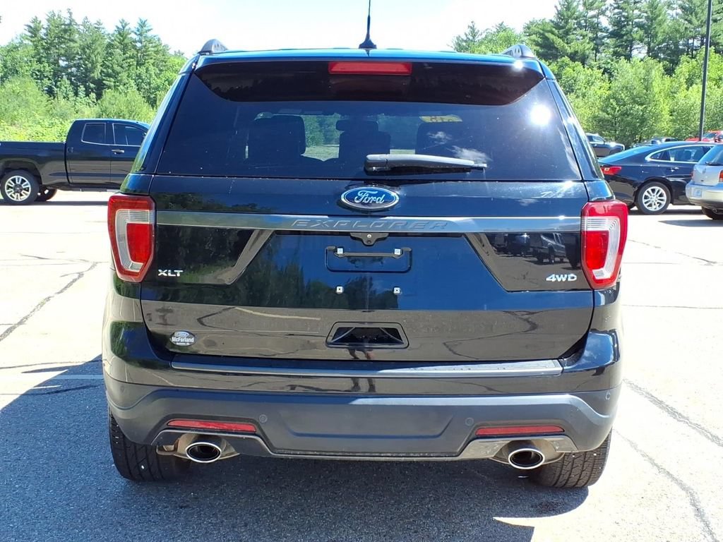 Certified 2018 Ford Explorer XLT w/ Equipment Group 202A AWD/4WD image 5