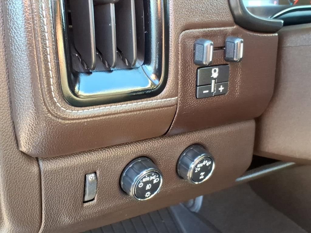 Used 2021 GMC Canyon Denali image 18