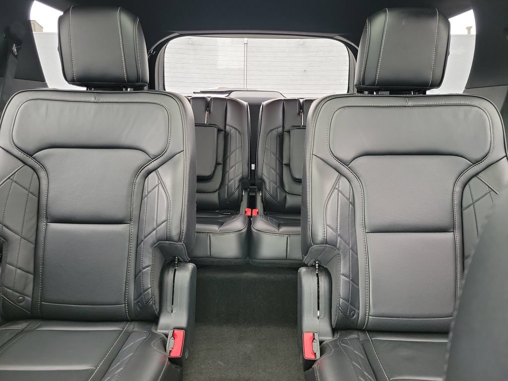 Certified 2017 Ford Explorer Platinum AWD/4WD image 17