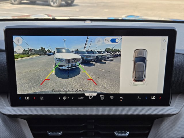 Certified 2025 Ford Explorer Active w/ Active Comfort Package AWD/4WD image 15