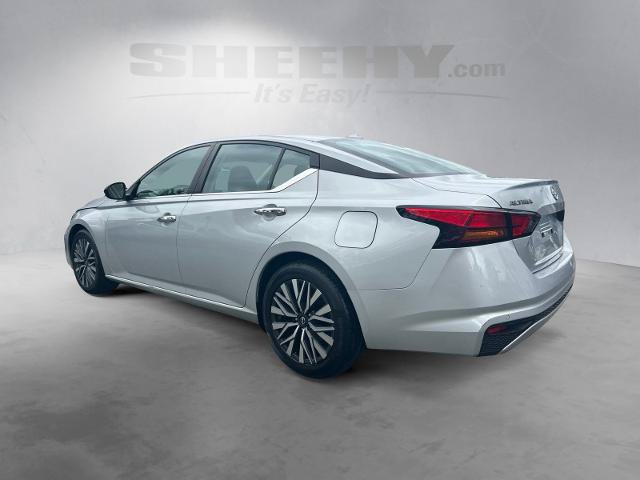 Used 2024 Nissan Altima 2.5 SV FWD image 14