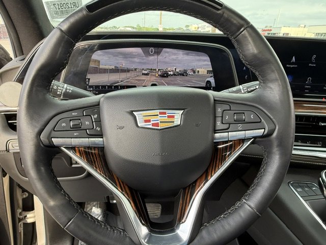 Used 2024 Cadillac Escalade Premium Luxury image 21