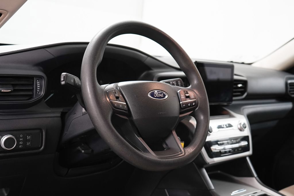Certified 2022 Ford Explorer 4WD image 18