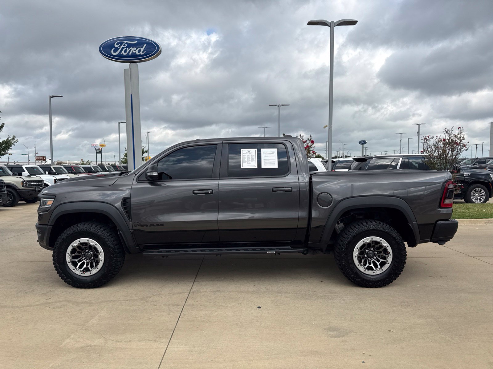 Used 2022 RAM 1500 TRX w/ TRX Level 2 Equipment Group AWD/4WD image 2