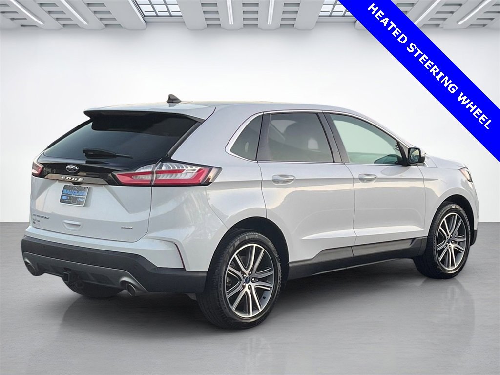 Certified 2022 Ford Edge Titanium w/ Class II Trailer Tow Package image 3