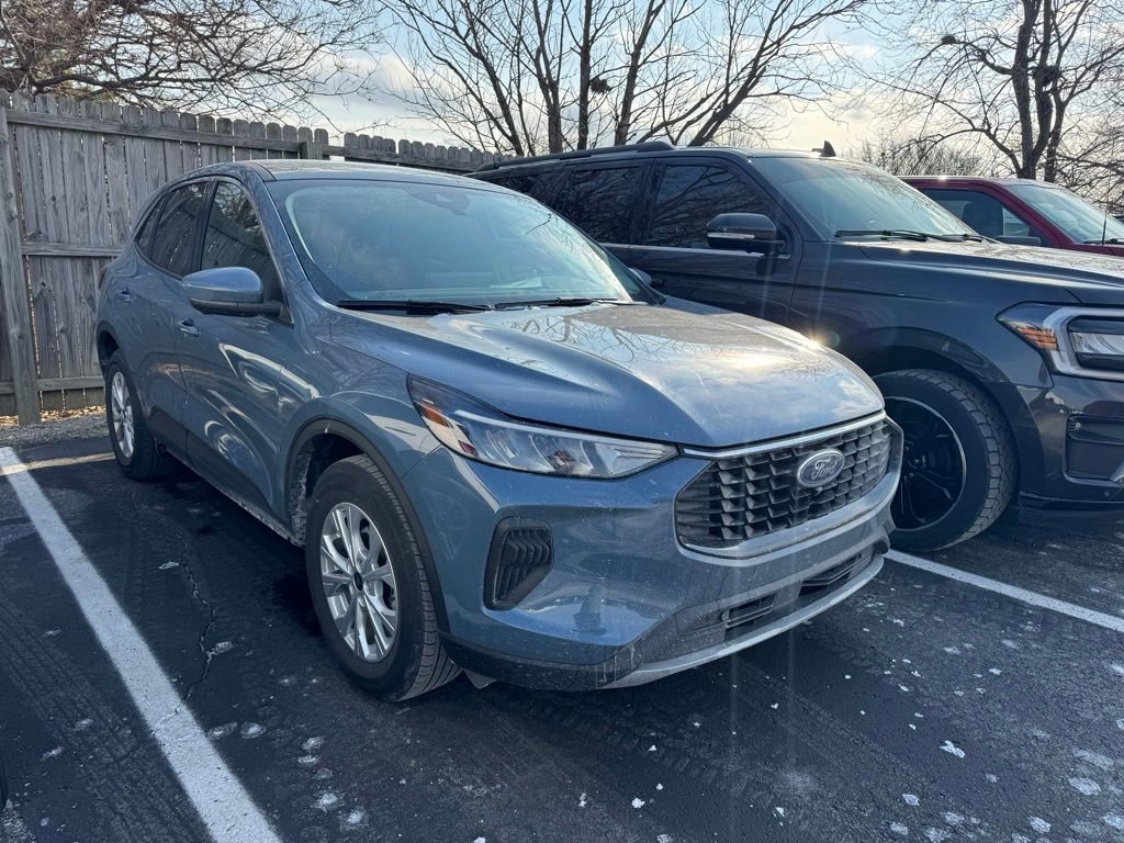 Certified 2023 Ford Escape Active w/ Tech Pack #2 image 1