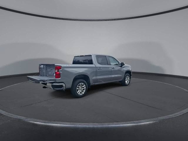 Used 2024 Chevrolet Silverado 1500 LT AWD/4WD image 8