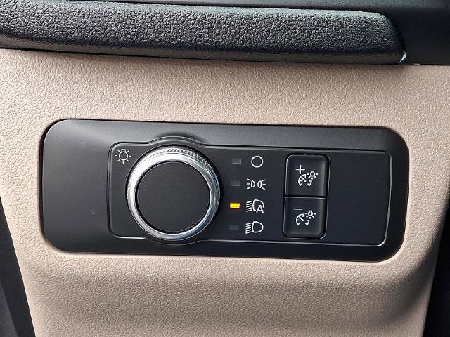 Certified 2020 Ford Escape SE image 27