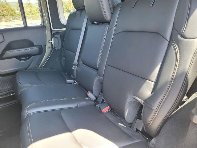 Used 2025 Jeep Wrangler Unlimited Rubicon 392 AWD/4WD image 16