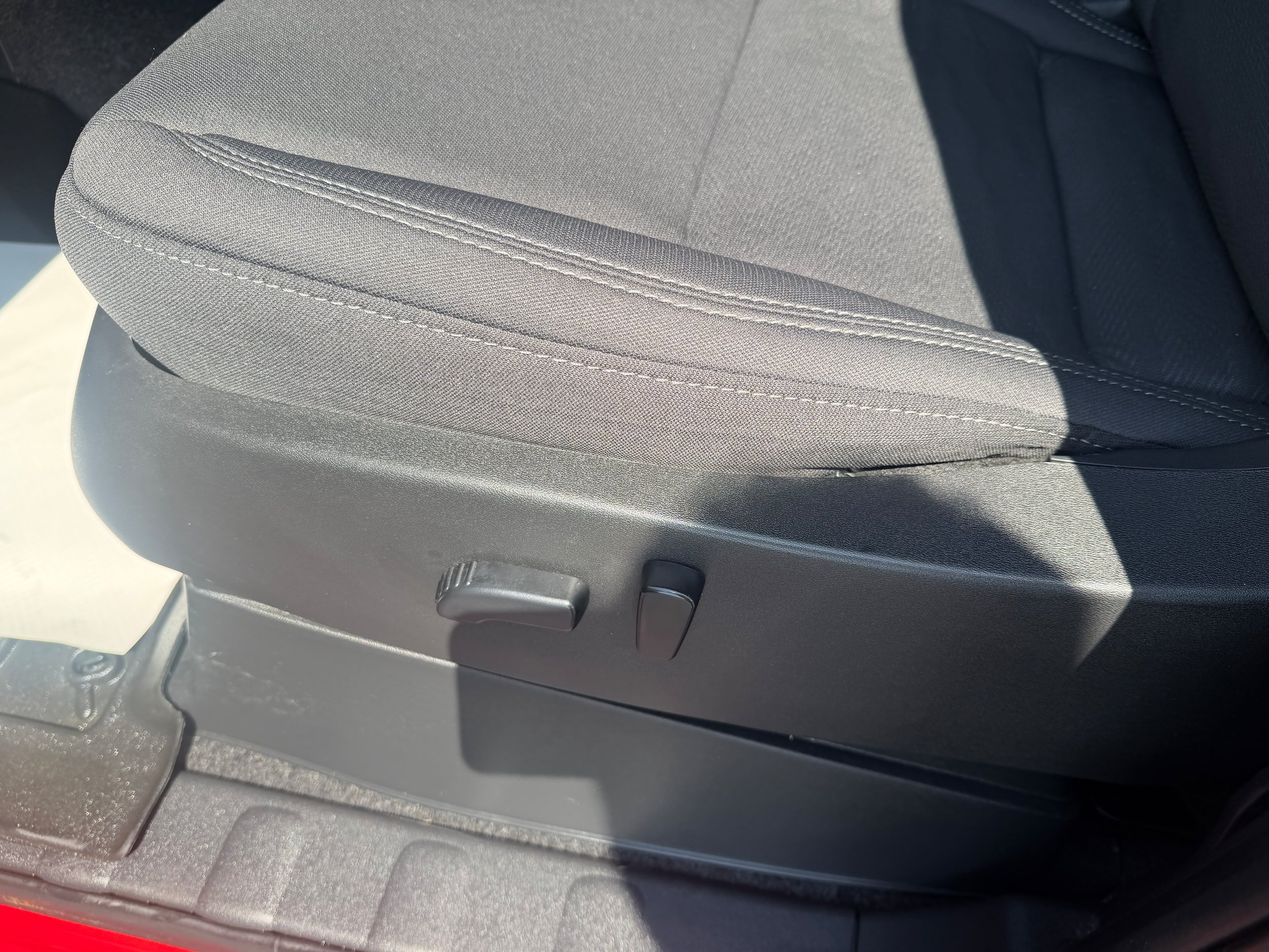 Used 2022 Nissan Frontier SV AWD/4WD image 19