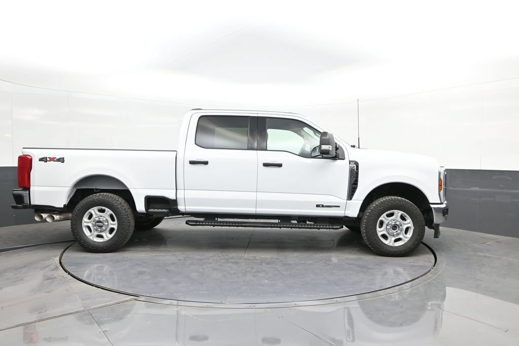 Certified 2025 Ford F250 XLT AWD/4WD image 23