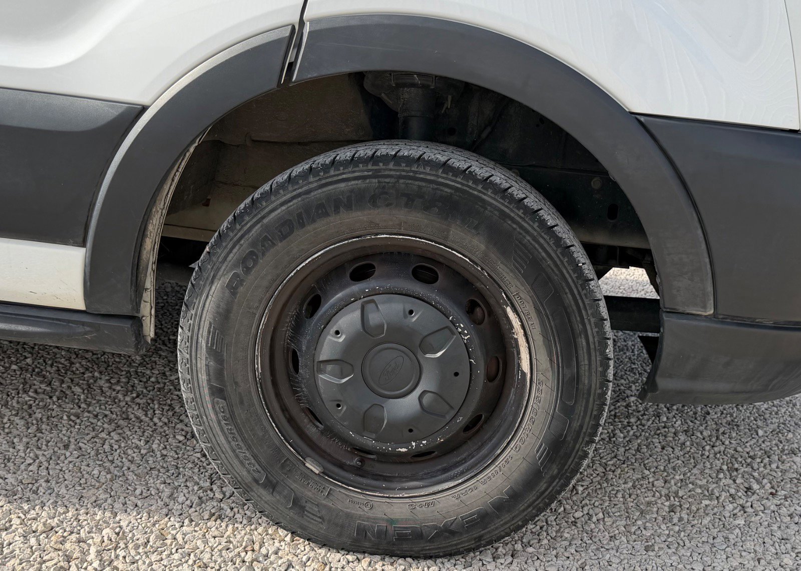 Certified 2019 Ford Transit 350 148 Medium Roof w/ Interior Upgrade Package image 23