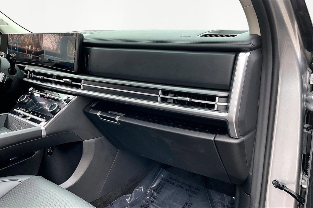 Used 2025 Hyundai Santa Fe XRT image 16