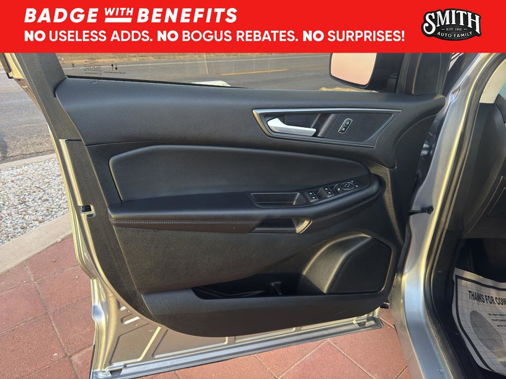 Certified 2023 Ford Edge SE w/ Black Appearance Package image 11