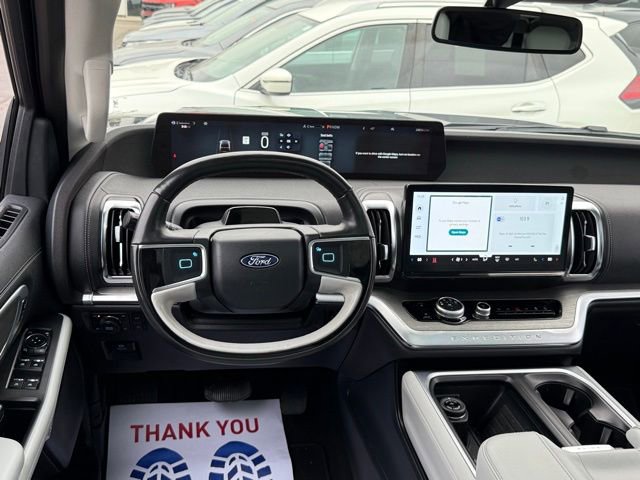 Certified 2025 Ford Expedition Max Platinum image 10