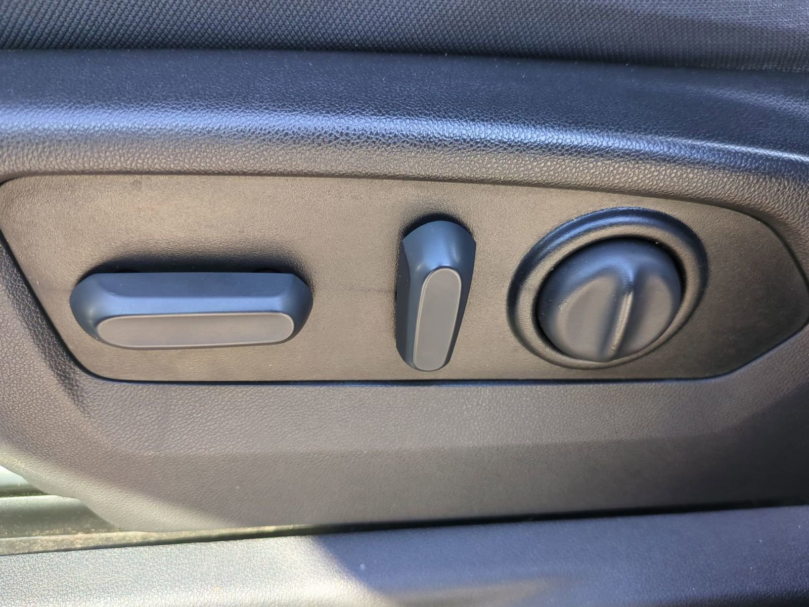 Used 2022 Chevrolet Silverado 1500 Custom Trail Boss w/ Safety Confidence Package image 20