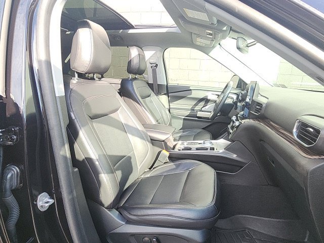 Certified 2023 Ford Explorer Limited w/ Limited Technology Package AWD/4WD image 11