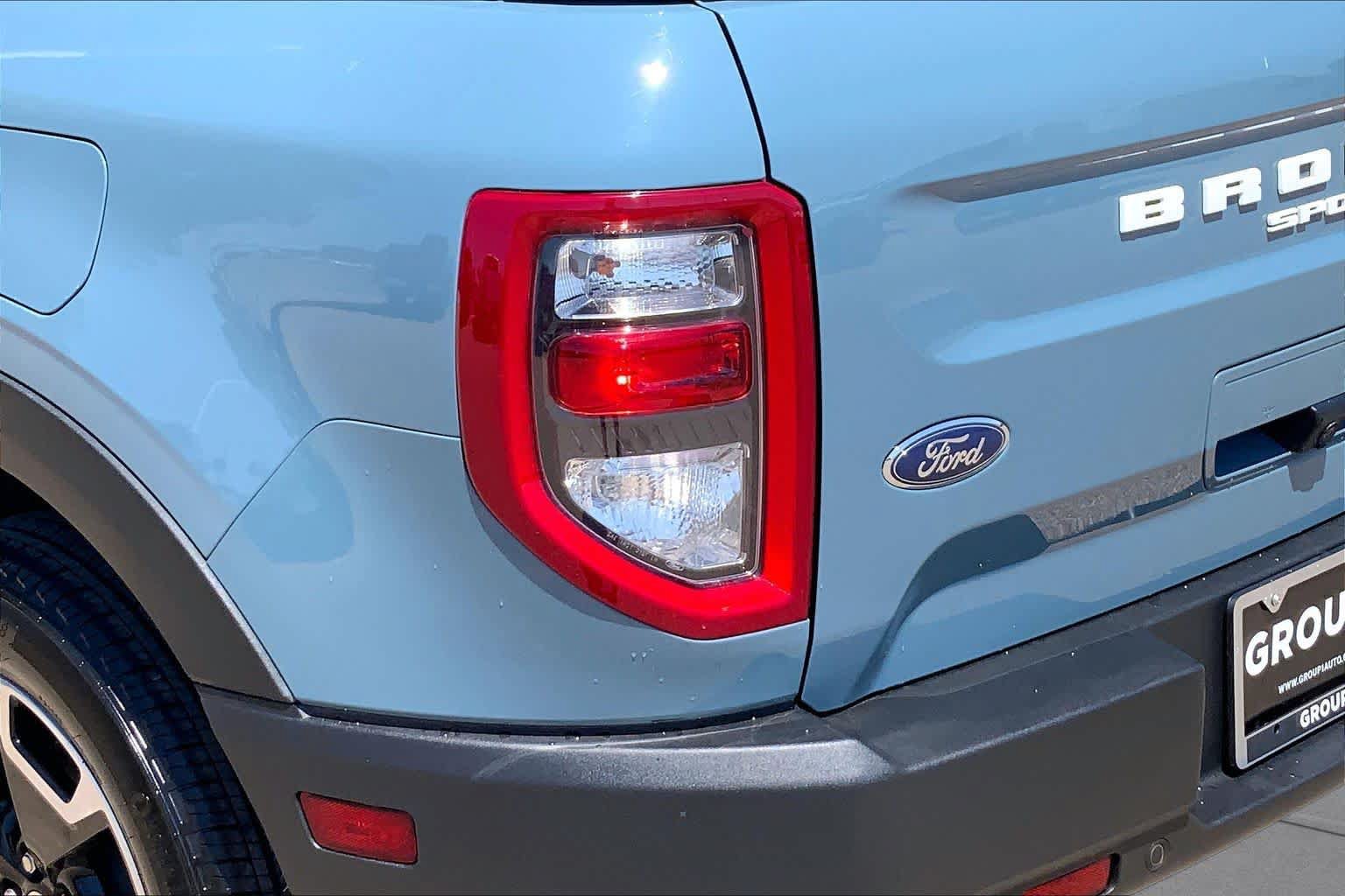 Certified 2022 Ford Bronco Sport Outer Banks AWD/4WD image 29