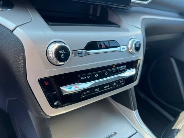 Certified 2023 Ford Explorer XLT w/ Equipment Group 202A AWD/4WD image 15