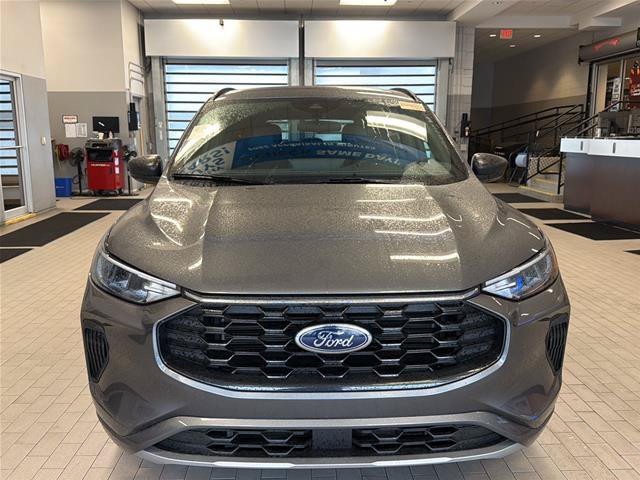 Certified 2023 Ford Escape ST-Line w/ Equipment Group 301A FWD image 6