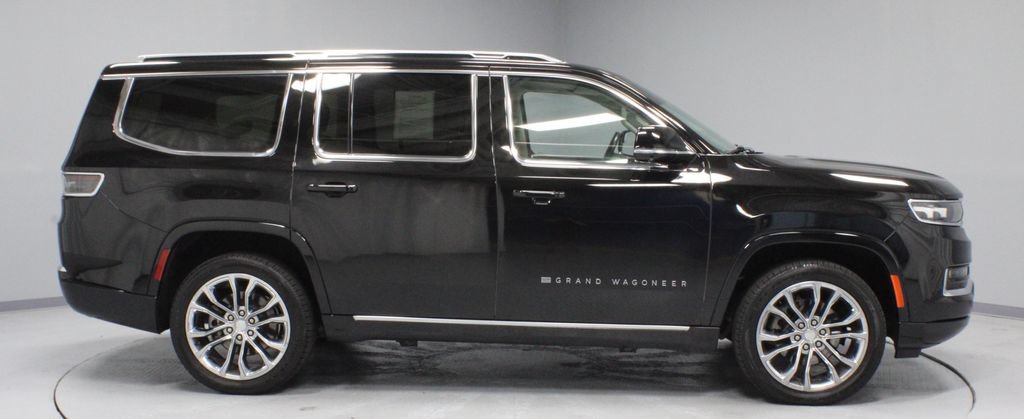 Used 2023 Jeep Grand Wagoneer Series II AWD/4WD image 7