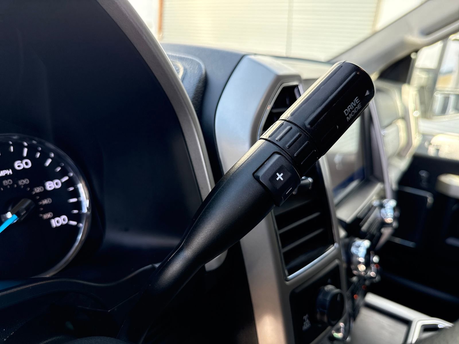 Certified 2021 Ford F250 Lariat w/ Lariat Value Package image 24