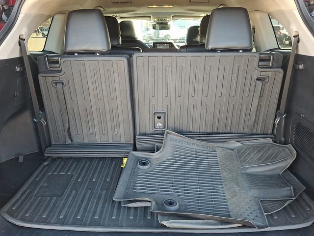 Used 2022 Toyota Highlander XLE AWD/4WD image 28
