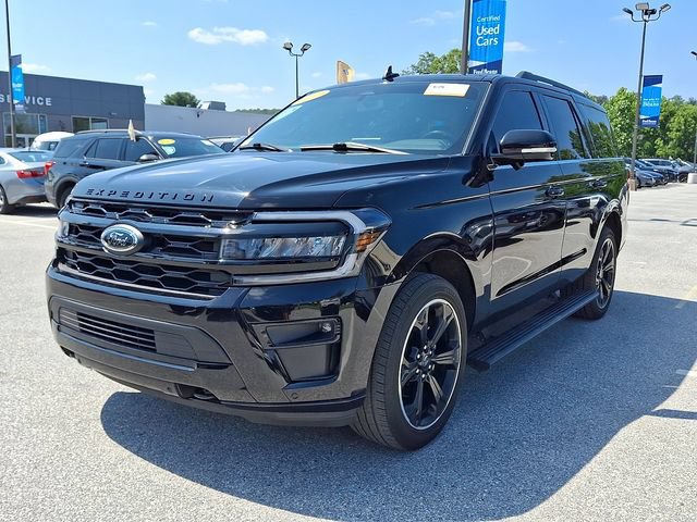 Certified 2023 Ford Expedition Limited AWD/4WD image 4