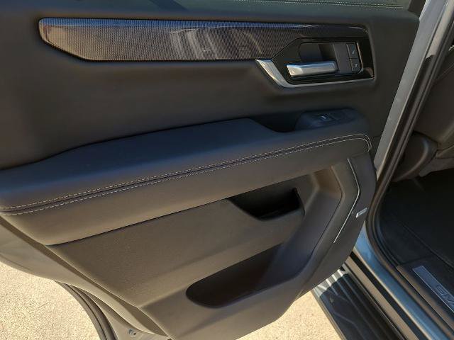 Used 2026 GMC Yukon Elevation RWD image 17