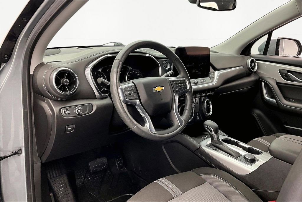 Used 2024 Chevrolet Blazer LT w/ Convenience Package image 14