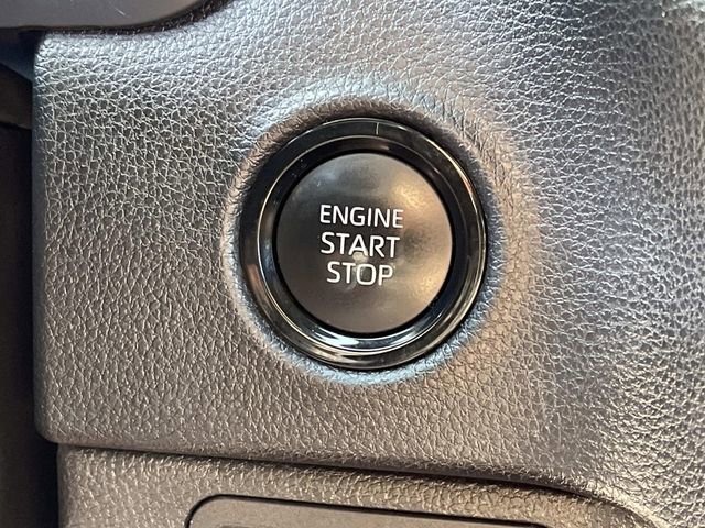 Used 2025 Toyota Tundra SR w/ SR Tow Package AWD/4WD image 31