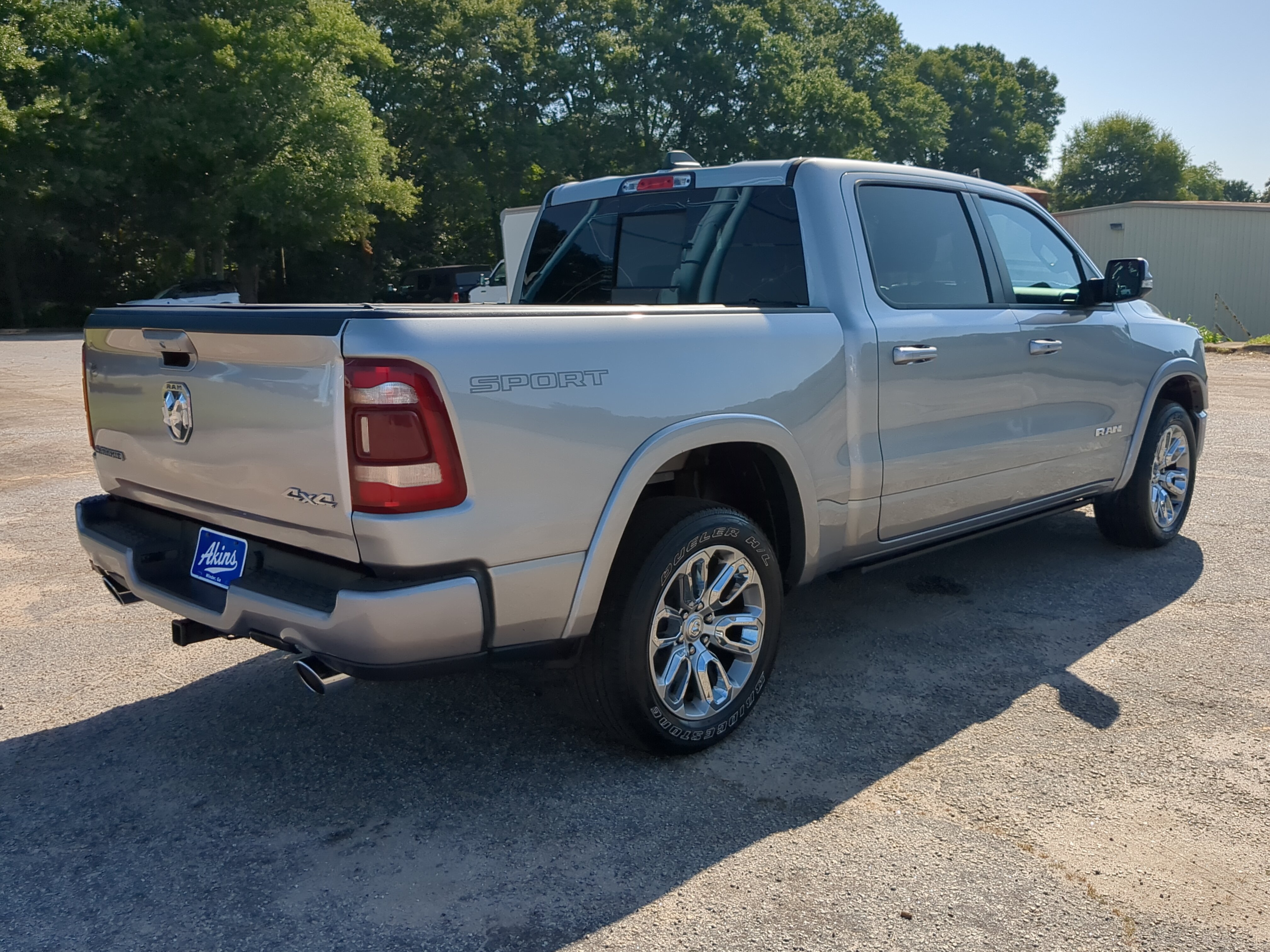 Used 2021 RAM 1500 Laramie w/ Sport Appearance Package AWD/4WD image 3