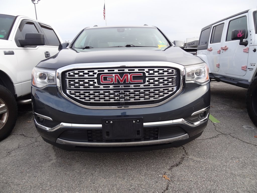 Used 2019 GMC Acadia Denali w/ Technology Package image 2
