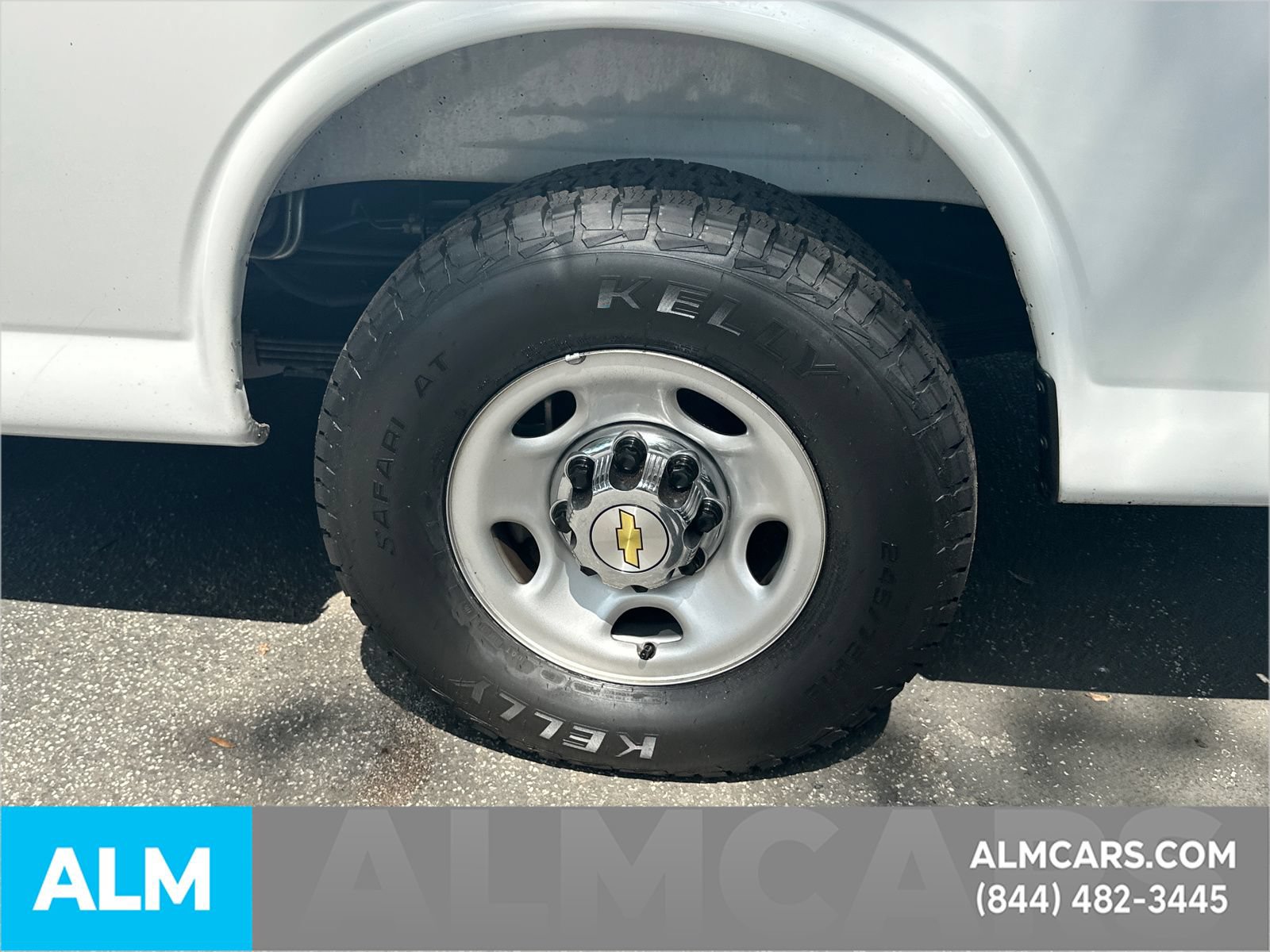 Used 2025 Chevrolet Express 3500 LT w/ LT Preferred Equipment Group RWD image 21