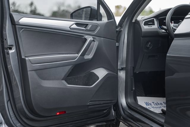 Used 2023 Volkswagen Tiguan S image 32
