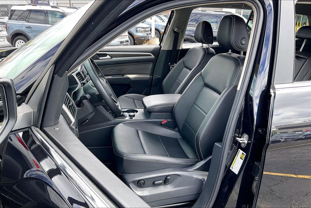 Used 2023 Volkswagen Atlas SE AWD/4WD image 24