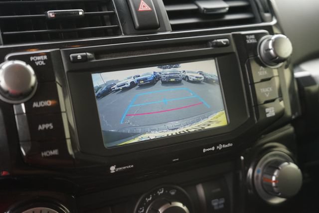 Used 2018 Toyota 4Runner TRD Off-Road AWD/4WD image 27