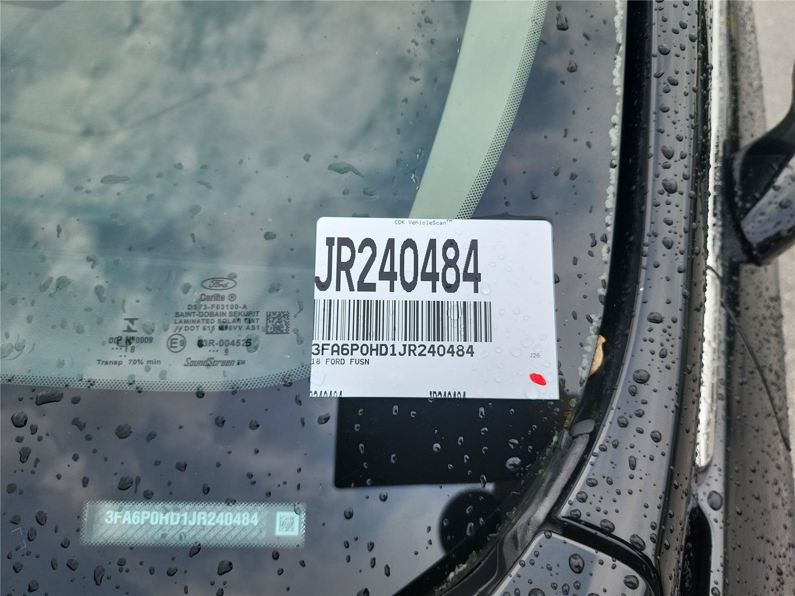 Certified 2018 Ford Fusion SE w/ Fusion SE Technology Package FWD image 7