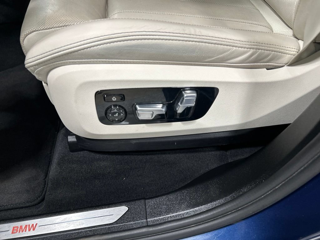 Used 2021 BMW X5 xDrive40i w/ Executive Package AWD/4WD image 12