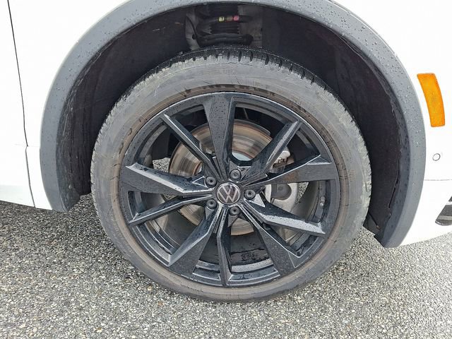 Used 2022 Volkswagen Tiguan SEL R-Line image 29