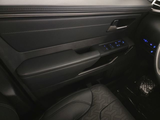 Used 2024 Toyota Tundra Limited image 31