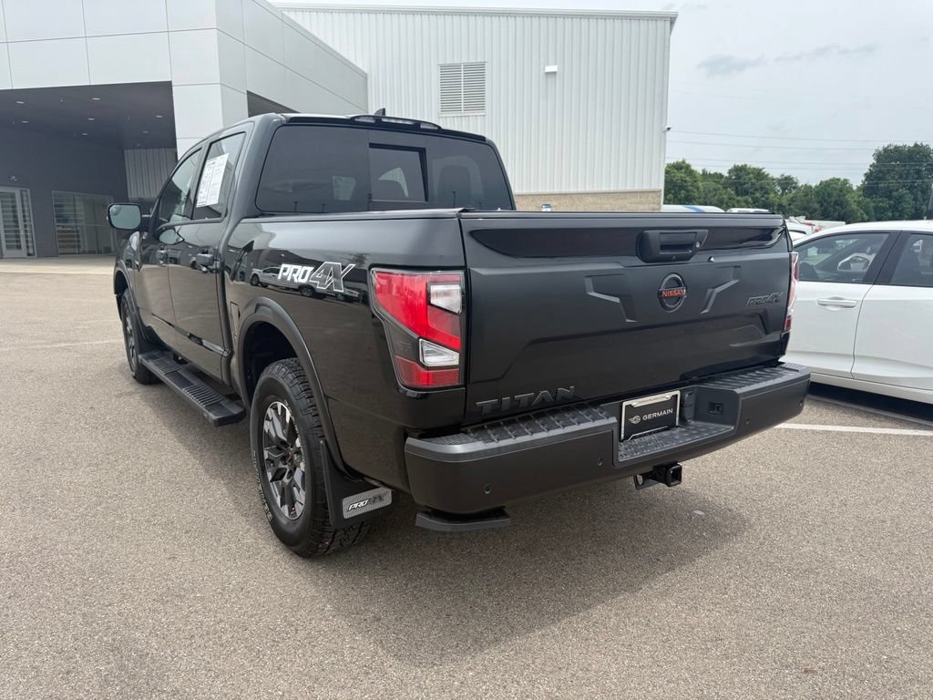 Used 2022 Nissan Titan PRO-4X w/ Pro-4x Convenience Package AWD/4WD image 7