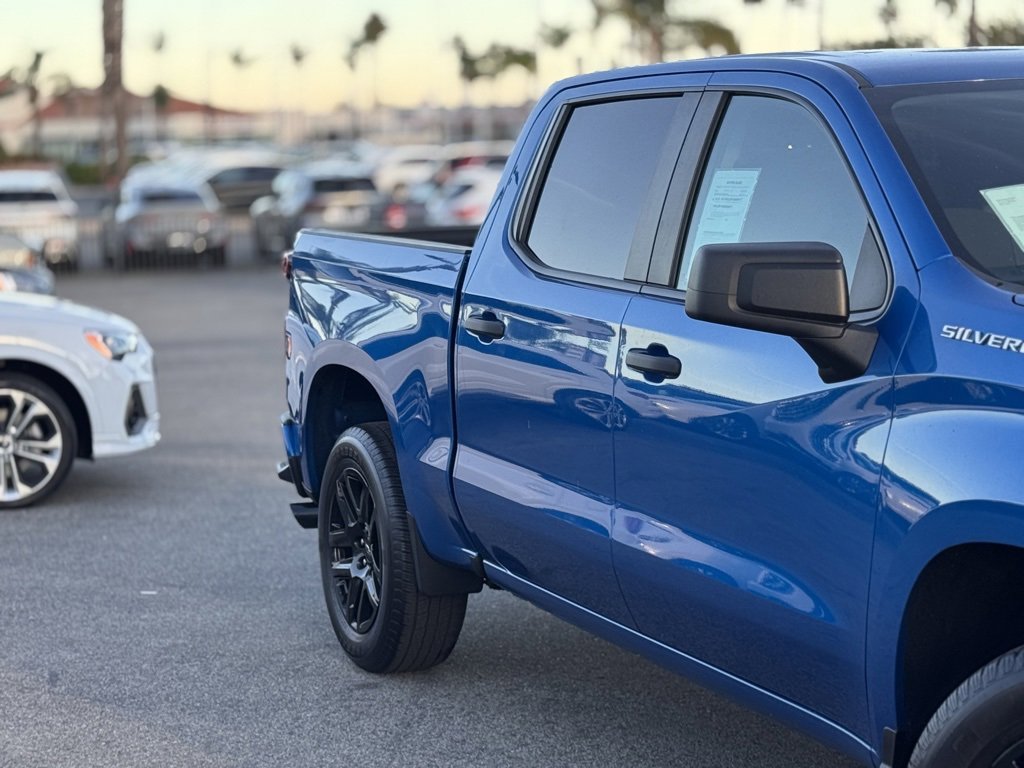 Used 2022 Chevrolet Silverado 1500 Custom image 5
