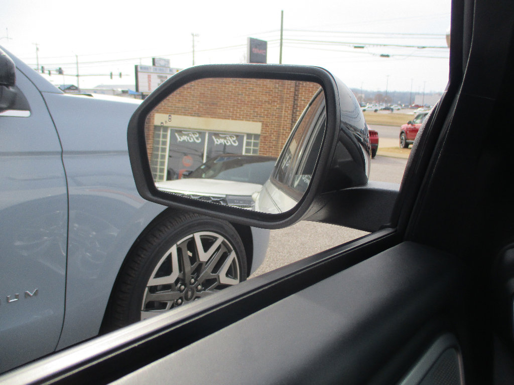 Certified 2021 Ford Explorer Platinum w/ Equipment Group 601A image 17