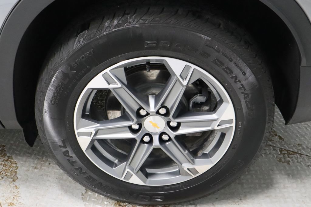 Used 2025 Chevrolet Blazer LT FWD image 19