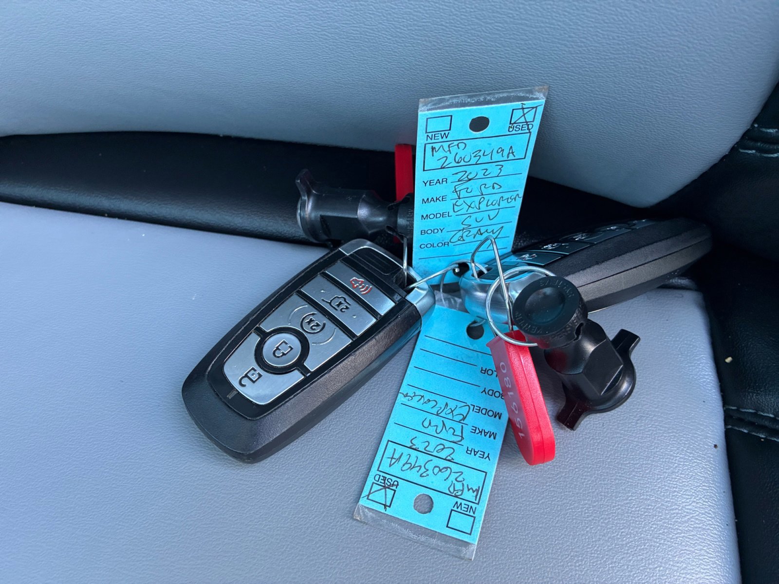 Certified 2023 Ford Explorer XLT w/ Equipment Group 202A image 34