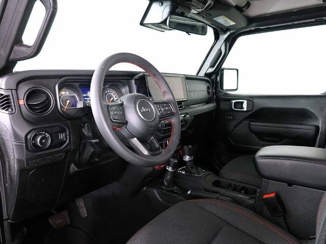 Used 2025 Jeep Wrangler Unlimited Rubicon AWD/4WD image 10